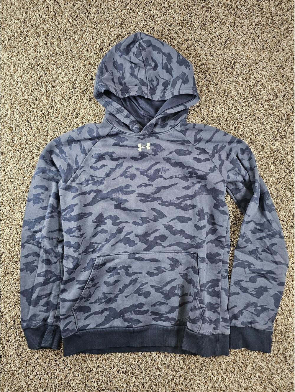 Under Armour Boys Sz XL Pullover Athletic Hoodie Blue Camo Print